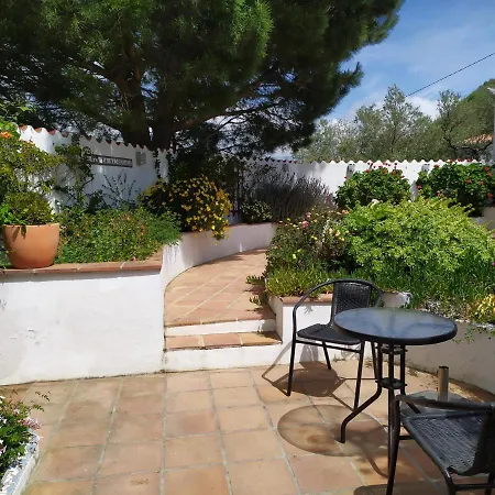 La Madrugada Bed & Breakfast 3*