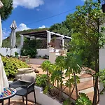 Bed and breakfast La Madrugada 4*