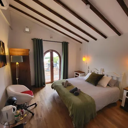 La Madrugada Bed and breakfast